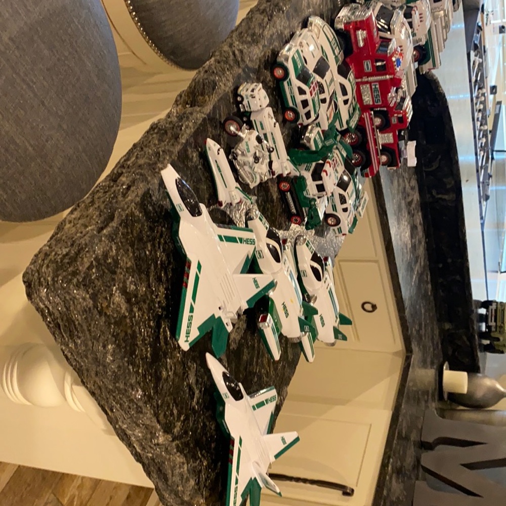 Hess Collectible semis, trucks, cars, planes, shuttles, big-Med-mini